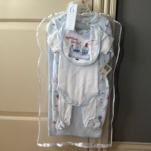 Small Wonders Newborn 5 Piece Set NWT